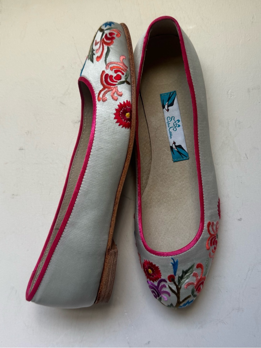 Suzhou Silk Handmade Embroidered Flats